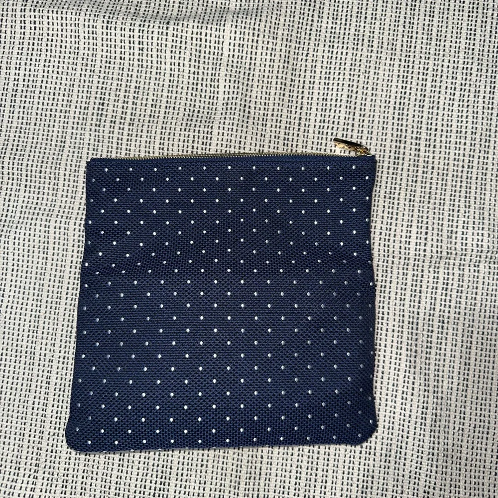 Deux Lux Elsa Fold Over Cross Body Purse Handbag‎ Navy White NWT